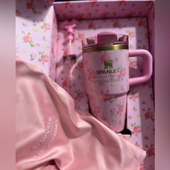 Stanley Other - Stanley 🎀LoveShackFancy🎀 20oz